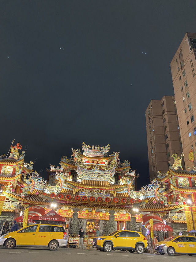 台北美食之夜市— 饒河夜市/士林夜市 🏮