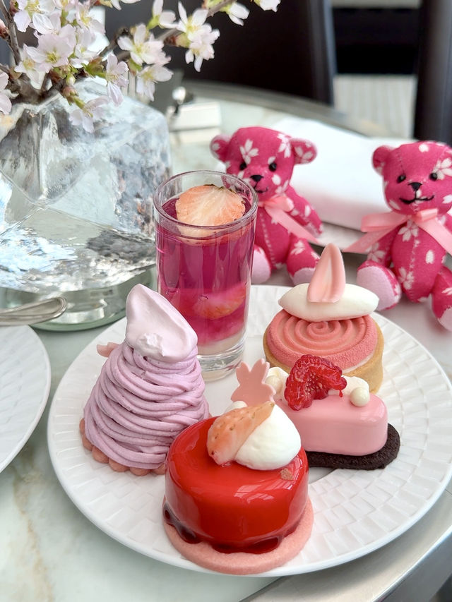 Spring Vibes at Conrad Tokyo: A Sakura Wonderland🌸