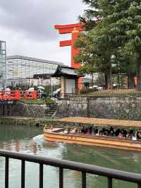 【京都×春旅】大鳥居と十石舟と桜のショットが撮れます