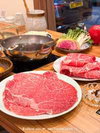 ☞ A4黑毛和牛鍋物二人前！高質和牛+雙湯底超滿足！
