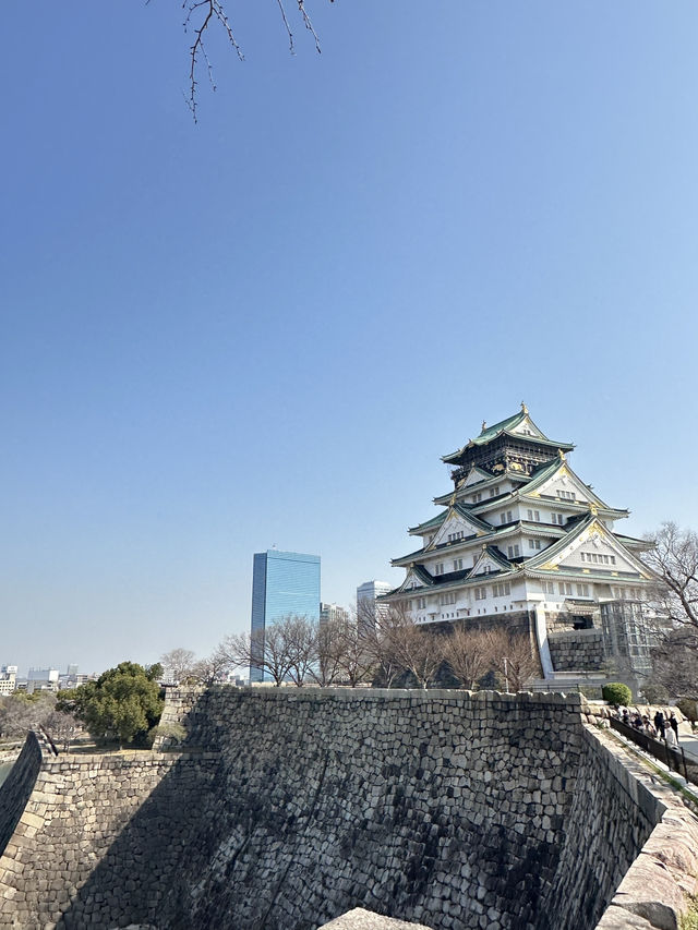 พาเที่ยวปราสาทโอซะกะ (Osaka Castle)