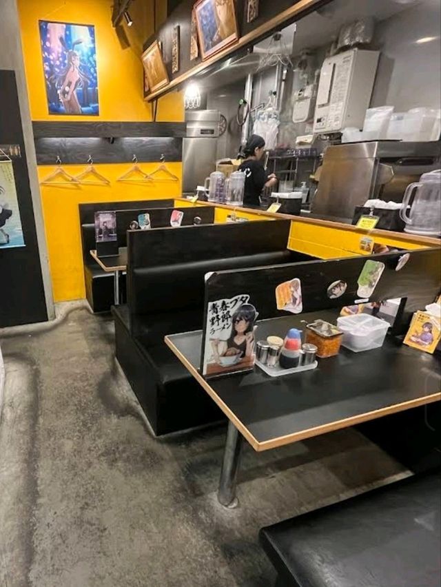 名古屋美食｜在地人推薦深藏2樓內臟炒野菜~竟是知名野狼系拉麵店