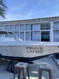 Prave Cafe บางแสน คาเฟ่ริมทะเล