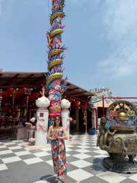 ไหว้ศาลหลักเมือง เที่ยวมังกรสวรรค์ ที่สุพรรณบุรี