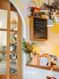 Little Sunshine Cafe 🌻 hidden gem ย่านเพลินจิต
