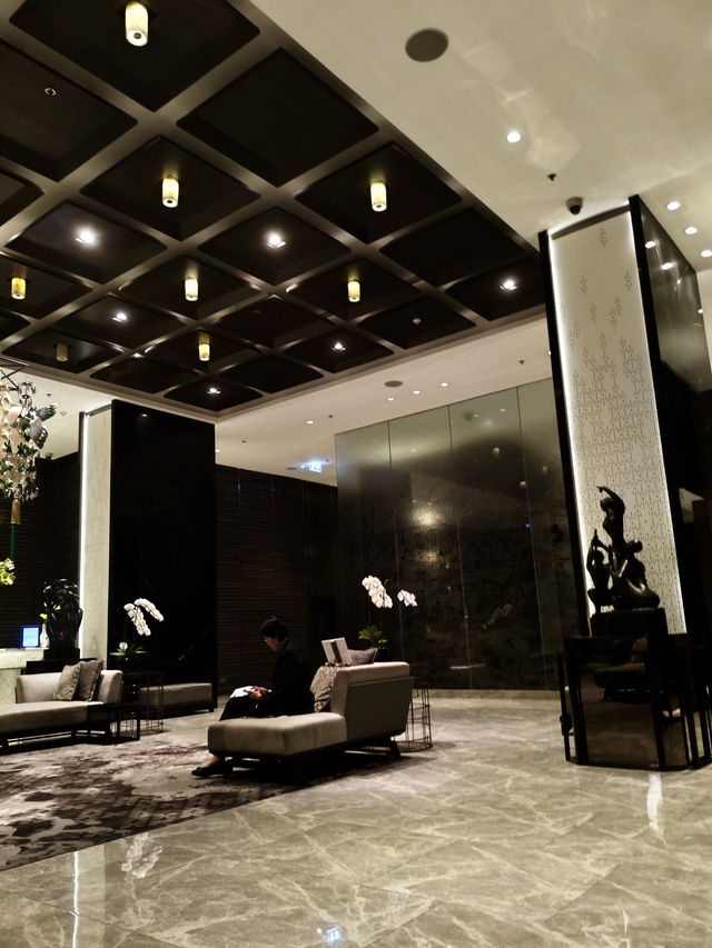 曼谷| 走進曼谷萬豪酒店大廳像進入藝術館，設計控入住必拍絕美場景