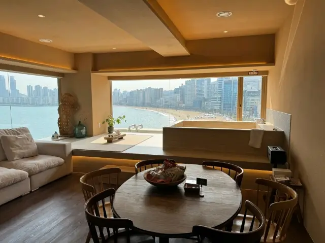 ที่พักบรรยากาศดีพร้อมวิวชายหาดกวางอันรี
