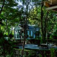 บ้านนากาแฟ คาเฟ่ & Camp ท่ามกลางทุ่งนาบ้านโป่ง