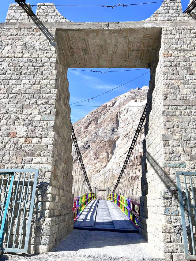 Pakistan: Untouched, Unfiltered, Unforge