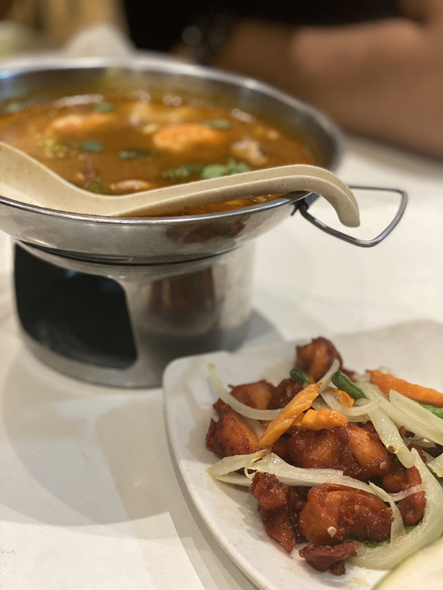 Food Gateway: Tomyum Tales & Coconut Dreams! 