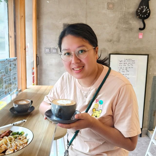 【屯門美食】何福堂新開《啡面喵》！🐱 貓奴們的充電站⚡  