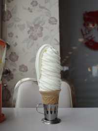 🍦【岩手・花巻】  レトロな大食堂で味わう、特大のソフトと“夢を育んだ景色”。