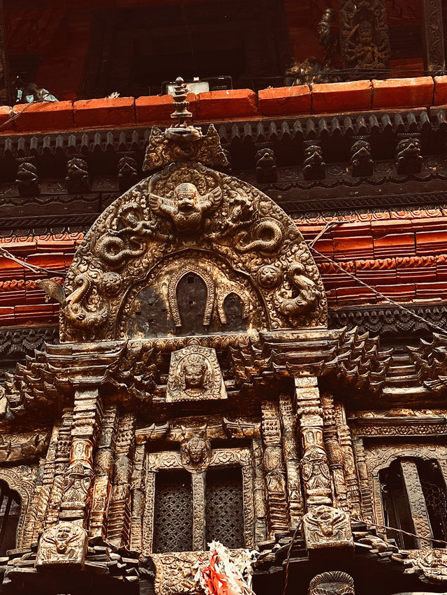 Bhaktapur Durbar square 13th century architecture 