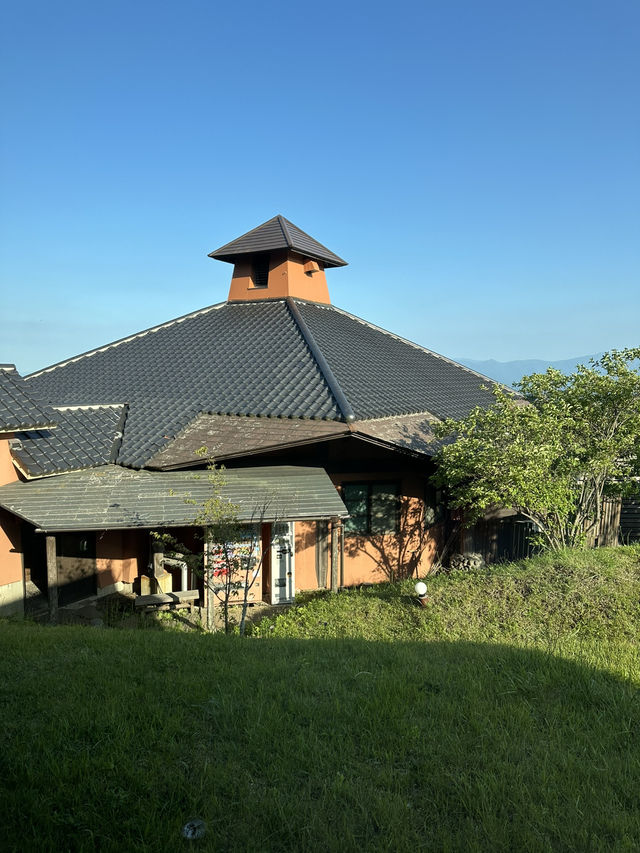 아름다운 아소산자락의 🏞️ 자연경관 속 산장체험의 오이타현 이색 힐링 여행지 추천