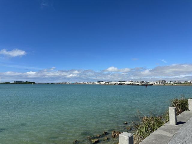 【瀬長島ウミカジテラス】 空と海に囲まれた沖縄の人気観光スポット！那覇空港からすぐのリゾートテラス🌴