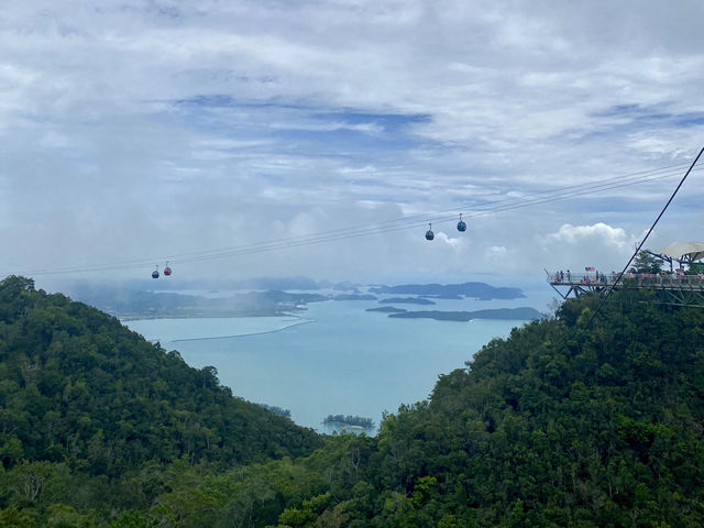 Sky-High Views & Island Vibes: My Langkawi Cable Car Ride