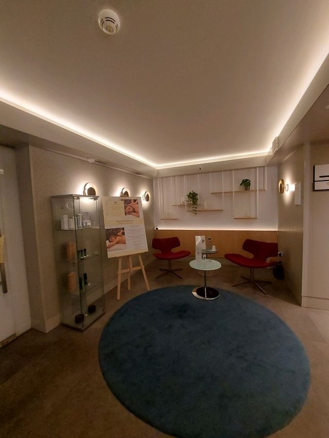 華沙蕭邦機場附近的5星酒店