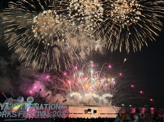 เทศกาลพลุนานาชาติพัทยาหรือ Pattaya Internatial