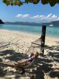 心がとろける、美しさ。ザ・コーラル・ビーチクラブで極上の休日を。🏖️✨
