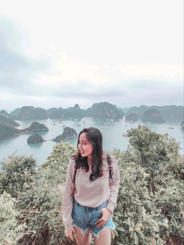 Waking Up in a Dream – Halong Bay with Silversea Cruise ⛵