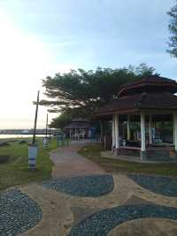 When the Sun Says Goodbye — Pantai Tanjung Gemuk Magic