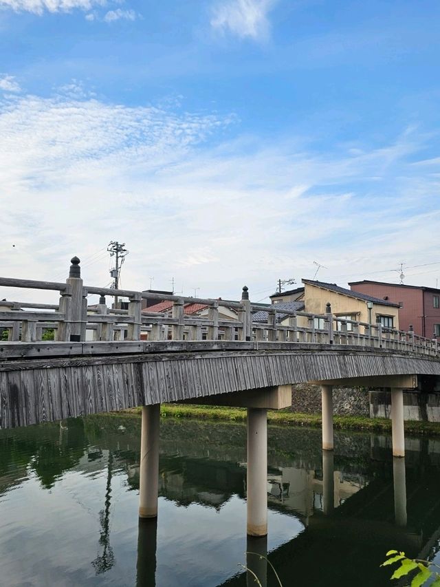 金澤漫步〔淺野川〕，流淌千年的靜美時光