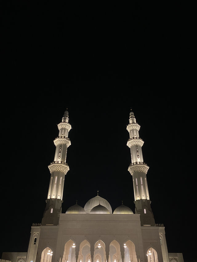 Masjid Sri Sendayan: Where Spiritual Meets Seriously Aesthetic