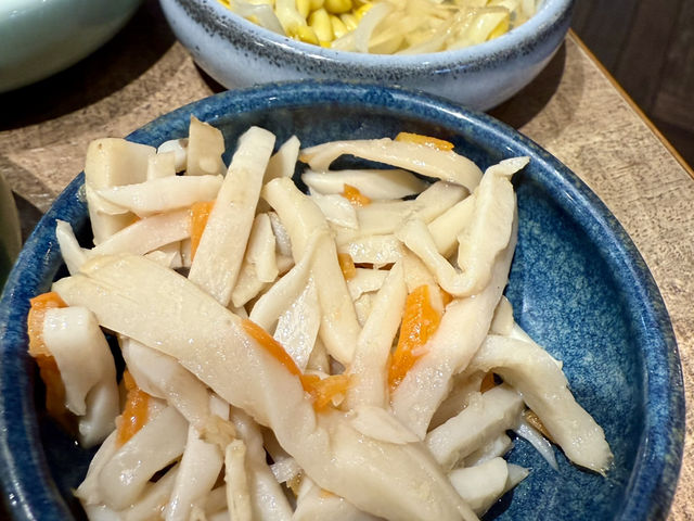 高雄成功路上漢神百貨B3美食天地.（韓姜熙小廚房）是我的最愛餐點