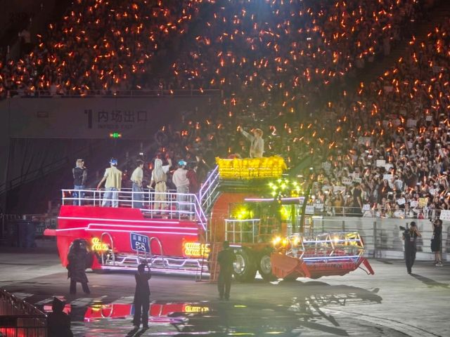 成都 l 十個勤天巡迴演唱會第二站