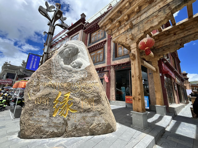 🏔️ Immerse in Tibetan Slow Life at 勒通古镇 (Letong Ancient Town), Litang