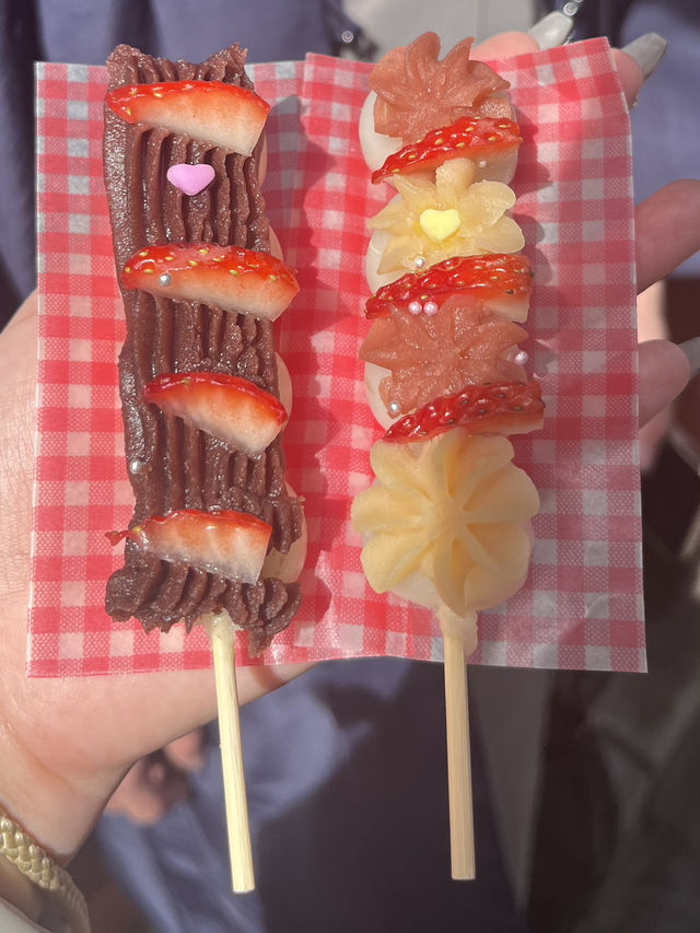 浅草雷門で着物レンタルして江戸の風情を満喫! 浅草雷門で着物レンタルして江戸の風情を満喫!