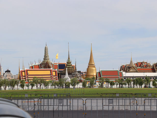 วัดพระศรีรัตนศาสดาราม