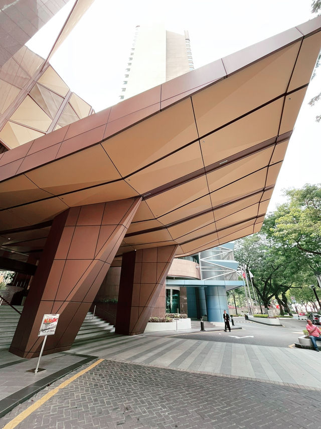 “Renaissance Hotel Kuala Lumpur: Your Ideal Summer Staycation Escape”