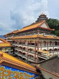 Kek Lok Si Chronicles: A Spiritual Journey Above the Clouds