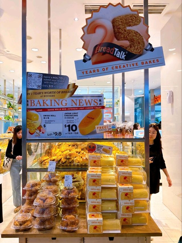 BreadTalk at Westgate: Tasty Buns and Easy Snacks