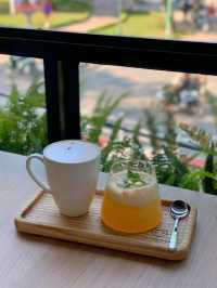 While Ionah Coffee