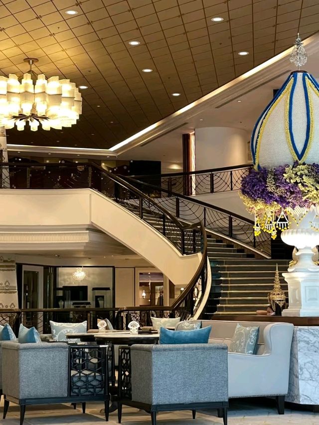 🏨🌆 The Athenee Bangkok – Royal Elegance in the City Center 🇹🇭✨