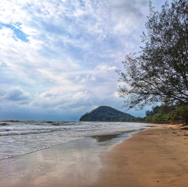 ใช้ชีวิตชิล ๆ ที่หาดทุ่งวัวแล่น