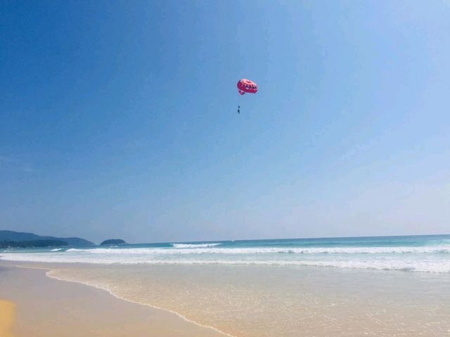 📍หาดกะรน ภูเก็ต