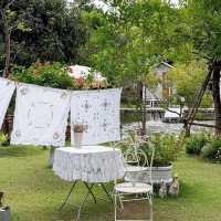 Thum Farm Cafe' - ธรรมฟาร์ม • Chonburi  🌳🏠🪵⛲️🌻
