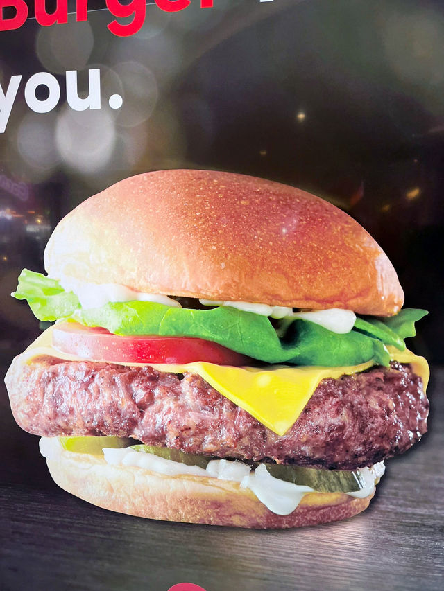 Fuel Shack: The Go-To Spot for Juicy, Flavor-Packed Burgers 