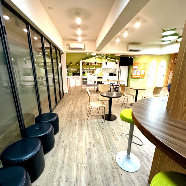CP Value Stay in Taichung: Clean, Cozy & Steps from Fengjia Night Market!