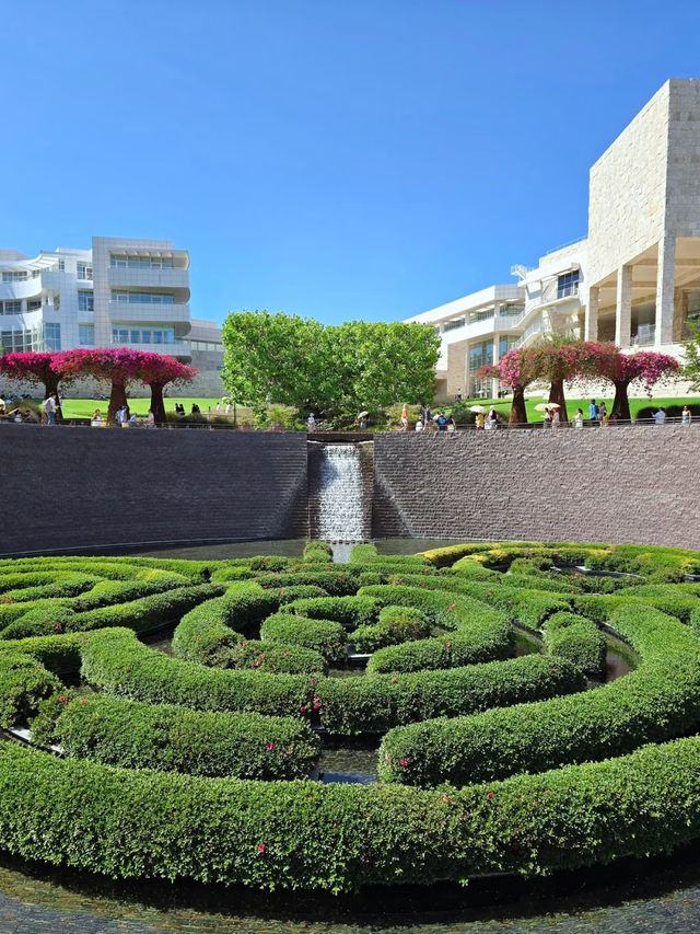 🌿 The Getty Center Garden – A Living Sculpture 🌿
