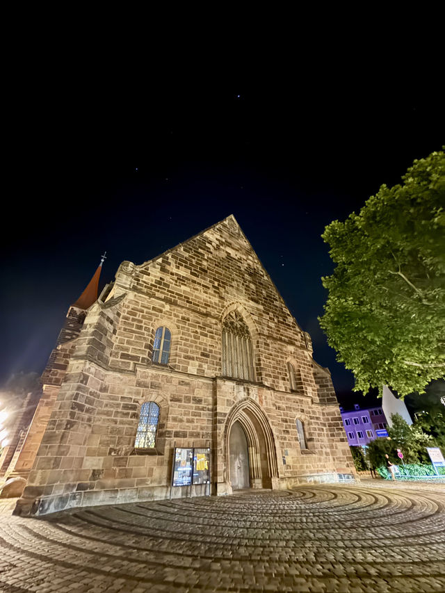 HANDWERKERHOF BY NIGHT – A FAIRYTALE VILLAGE AFTER DARK