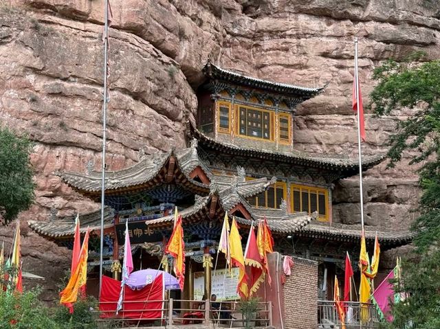 Bingling Temple Grottoes (Gansu)