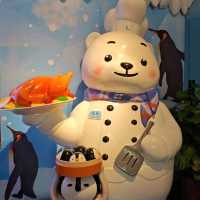 當孩子用薯條餵企鵝時，你會發現快樂原來這麼簡單