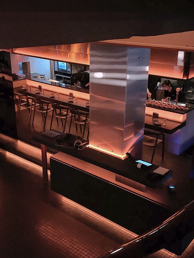 高雄|復古理髮廳 × 時髦中式餐酒館🥂 高雄|復古理髮廳 × 時髦中式餐酒館🥂