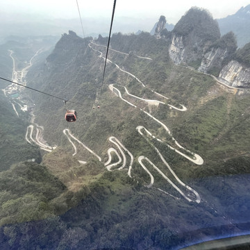 中国 湖南省】自然の神秘を感じる天門山🚡✨ | Trip.com 張家界