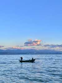 Where Mountains Meet the Sky – The Serenity of Erhai