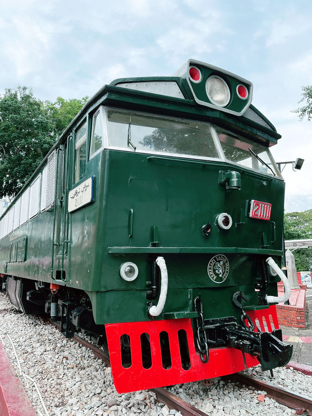 Discover History at Melaka UMNO Museum: A Must-Visit Insta Spot 